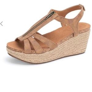 NEW YELLOW BOX Tan Gail Sandal